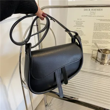 Нова модна чанта за седло Нови малки чанти за рамо за жени Висококачествена твърда PU кожа Crossbody Female Luxury Messenger чанта