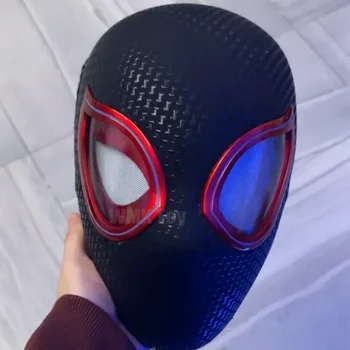 Miles Spiderman Cosplay Headgear Mascara Moving Eyes Electronic Mask Spider Man 1: 1 Играчки за дистанционно управление за възрастни Детски подарък